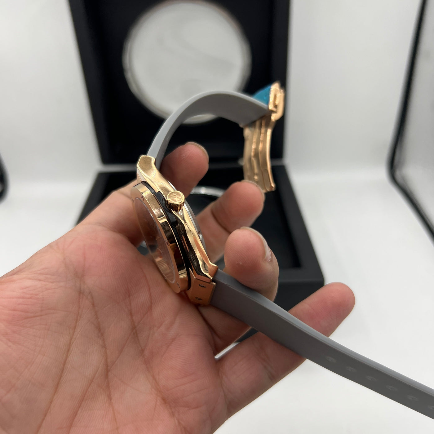 HUB MASTER PLUS PREMIUM AUTOMATIC WATCH WITH BOX