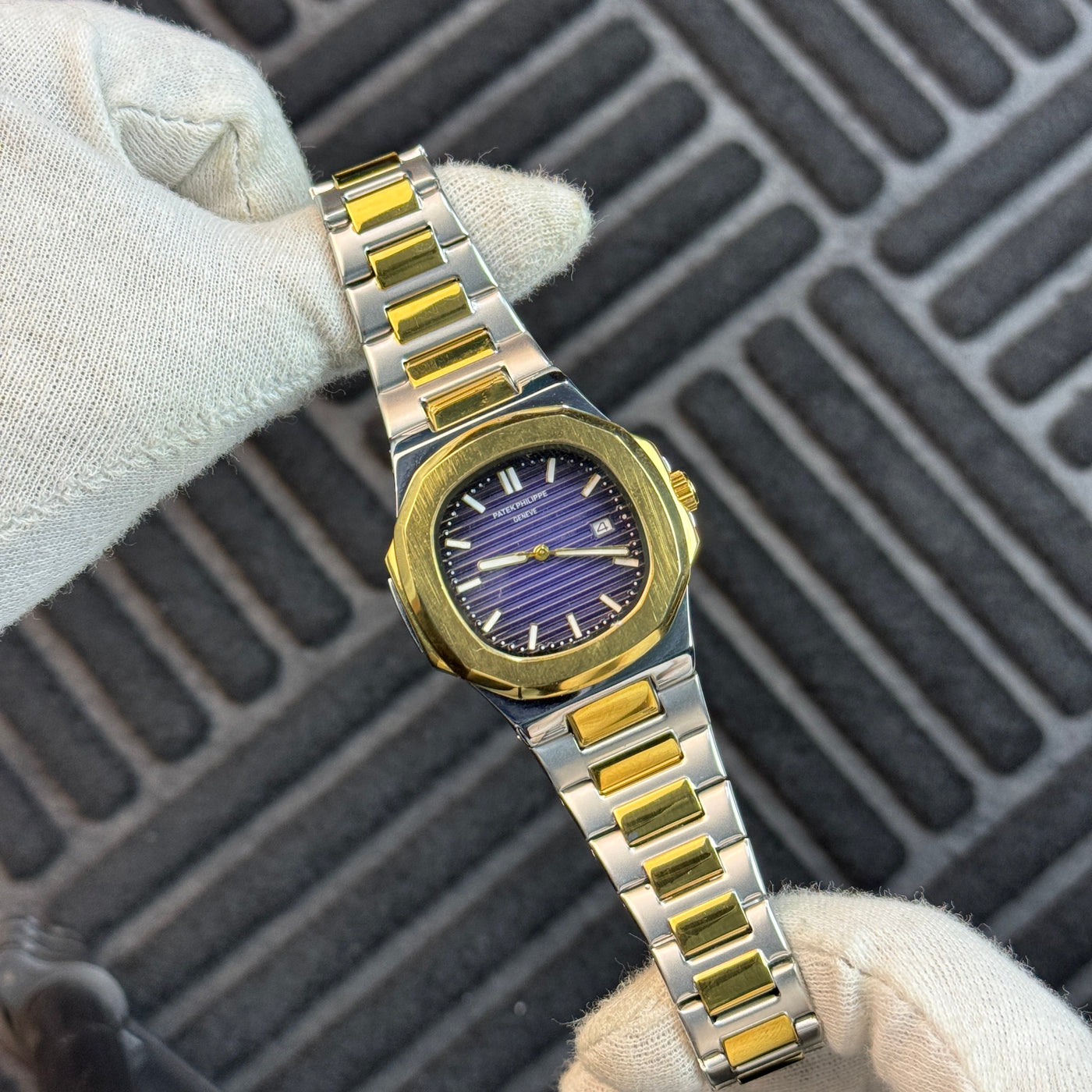 Patek Philippe – Nautilus - Two Tone Blue