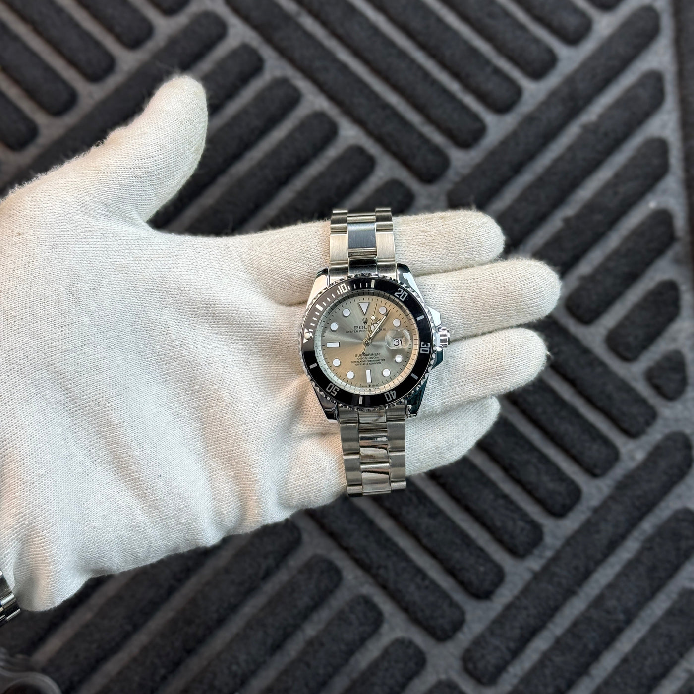 Rolex Submariner Date Silver & Gray