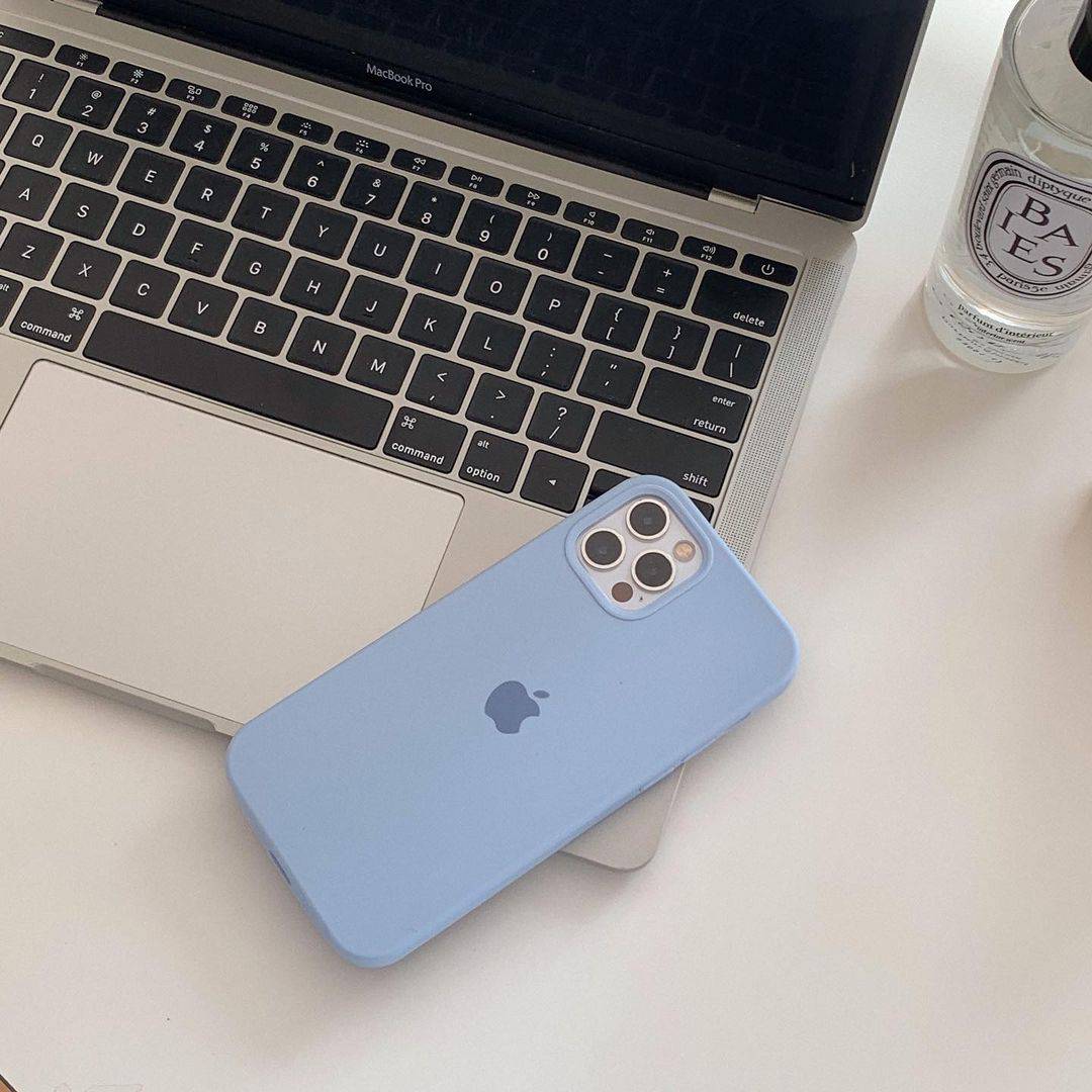 iPhone Silicone Case (Sky Blue)
