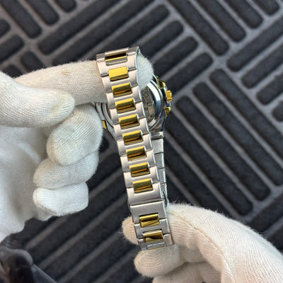 Patek Philippe – Nautilus - Two Tone Blue