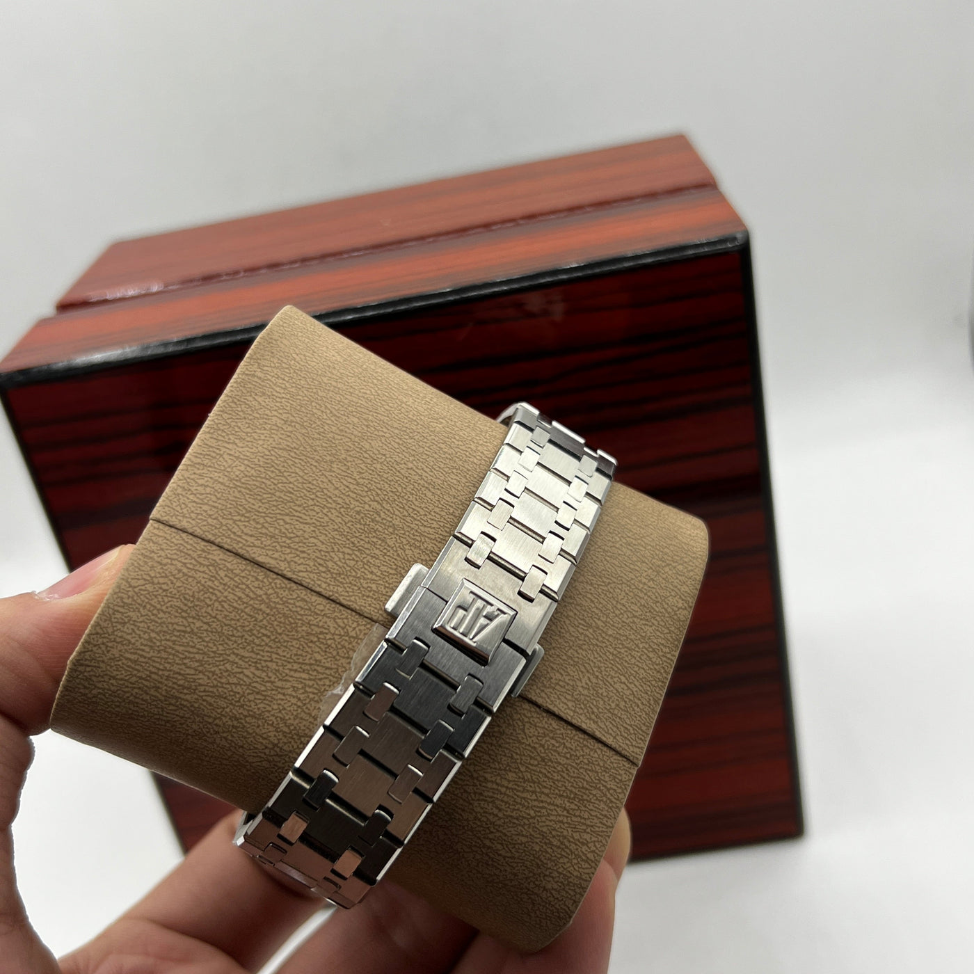 AP MASTER PLUS WATCH AUTOMATIC