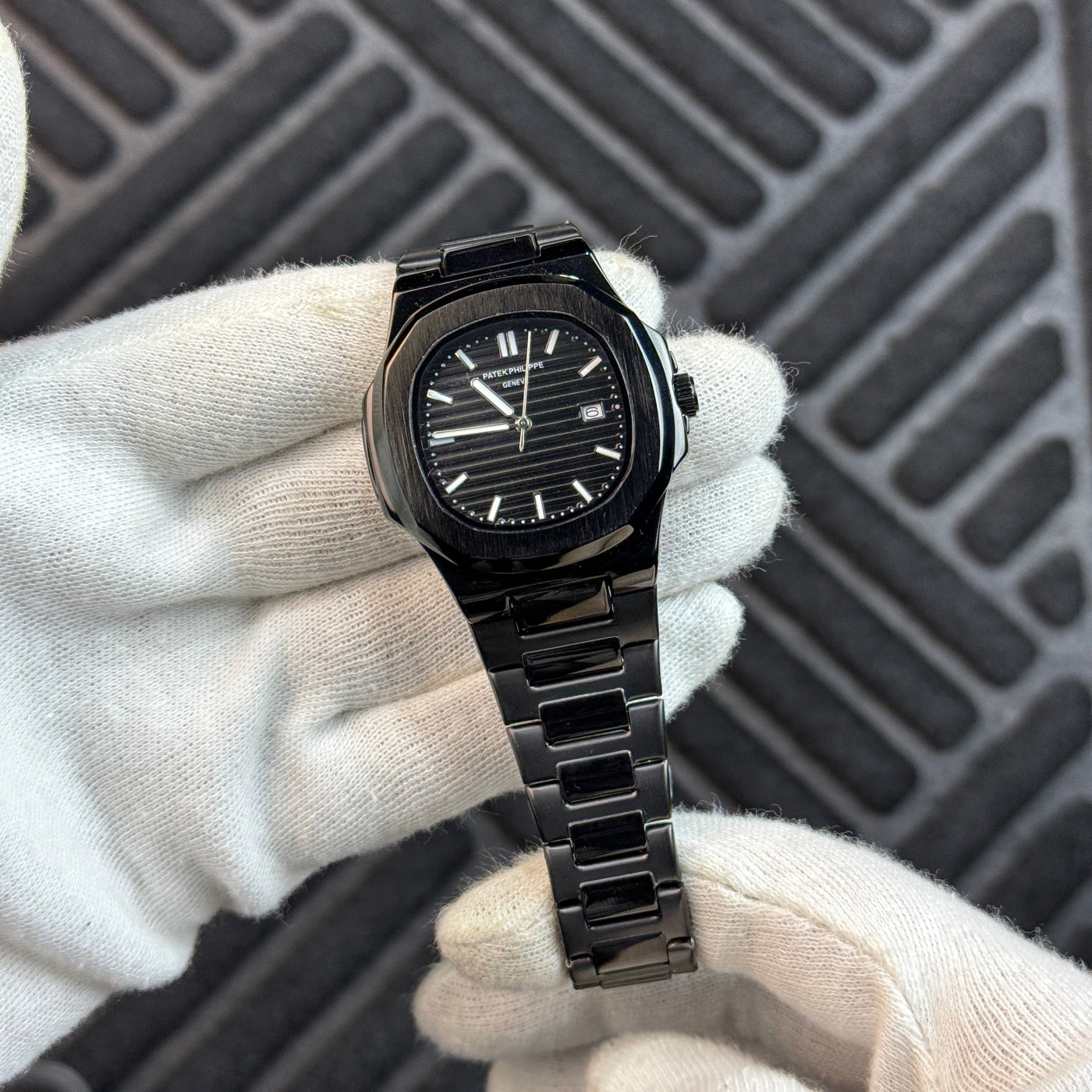 Patek Philippe – Nautilus - Full Black