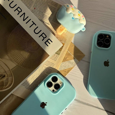 Round Luxury Apple Logo Silicone Case! 💗