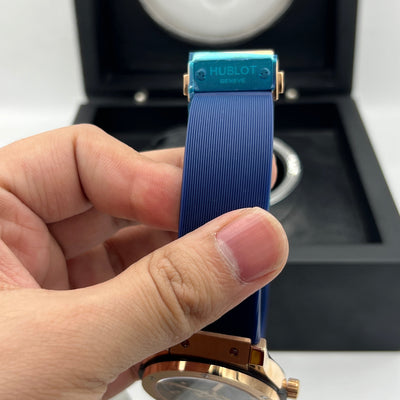 HUB MASTER PLUS PREMIUM AUTOMATIC WATCH WITH BOX