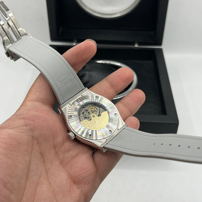 HUB MASTER PLUS PREMIUM AUTOMATIC WATCH WITH BOX