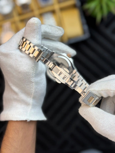 Patek Philippe – Nautilus - Tiffany Two Tone