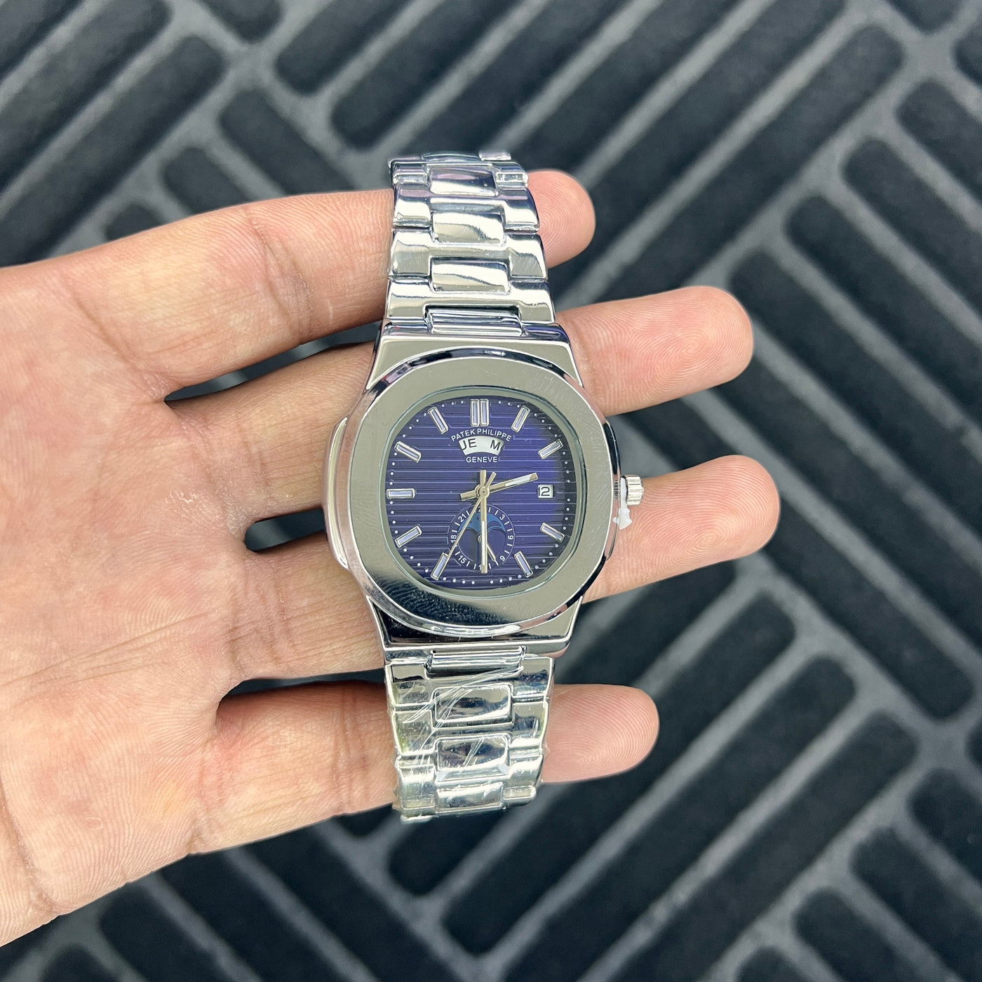 Patek Philippe – Nautilus - Moon Phases - Blue
