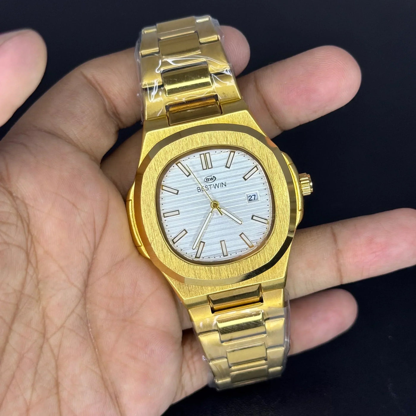 Bestwin Watch 137 - Golden White