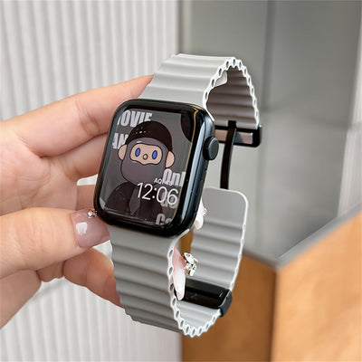 Breathable Silicone Sport Strap with Magnetic Buckle for Apple Watch
