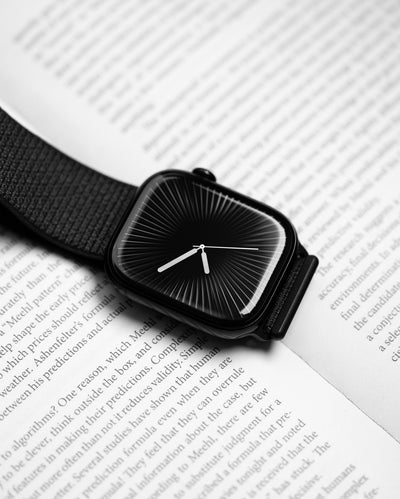 Apple Logo Series 10 Black (Black Nylon Strap + Free Silicone Straps)
