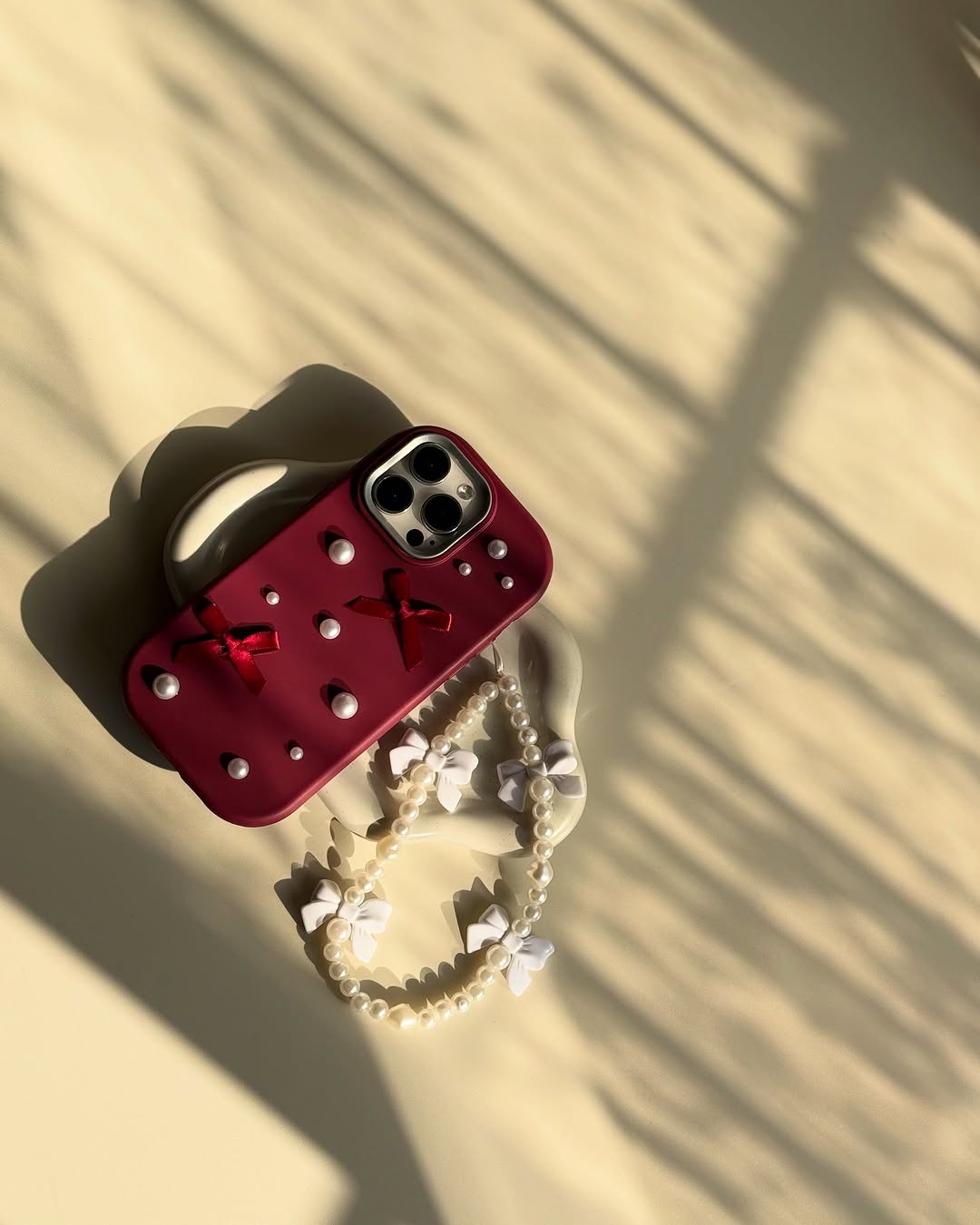 Introducing New Luxury Chrome Beads Bow Silicone Case! 🎀🤍